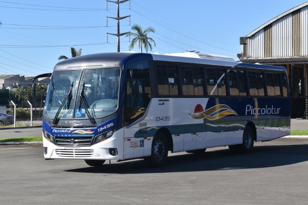 Empresa de Jundiaí (SP) adquire oito novos ônibus Busscar 2 DSC 0443 Busscar