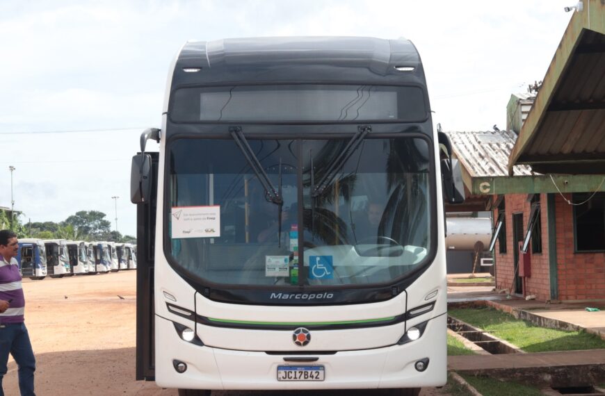 Prefeitura de Rio Branco apresenta seu primeiro ônibus elétrico para o transporte público