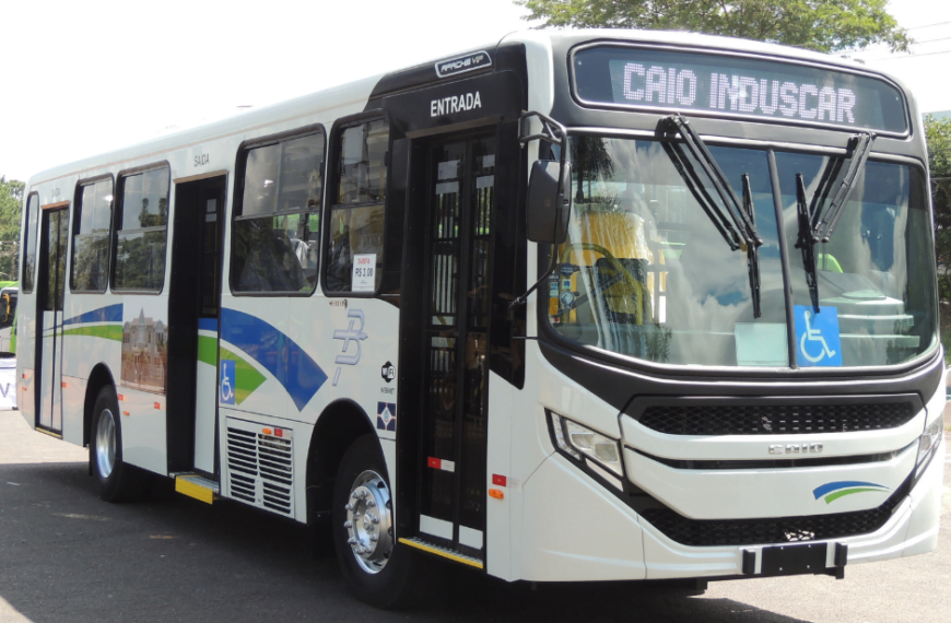 Patos de Minas (MG) recebe cinco ônibus Caio Induscar zero quilômetro