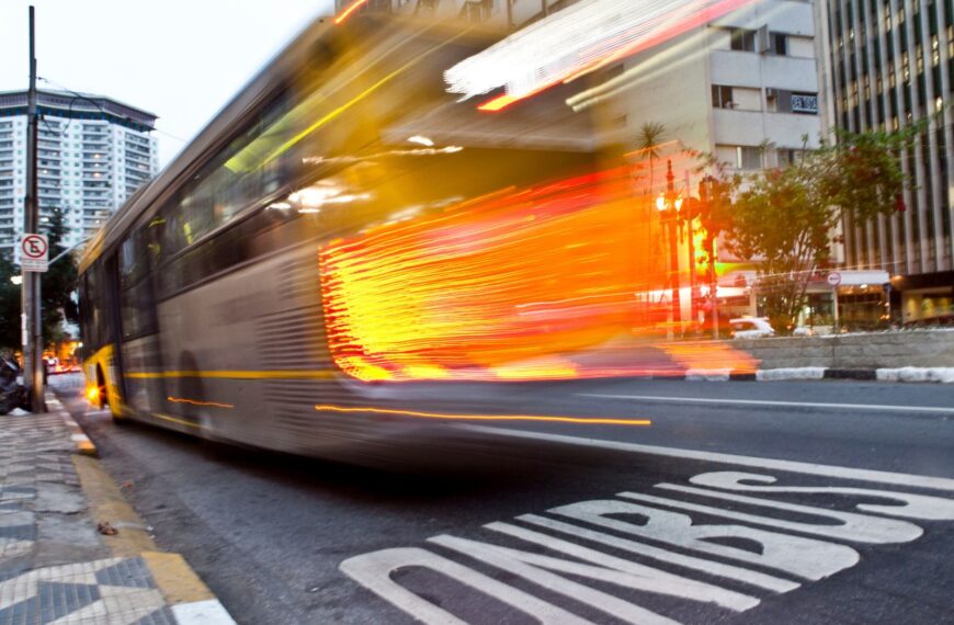 Acordo define reoneração gradual da folha de pagamento em 17 setores a partir de 2025