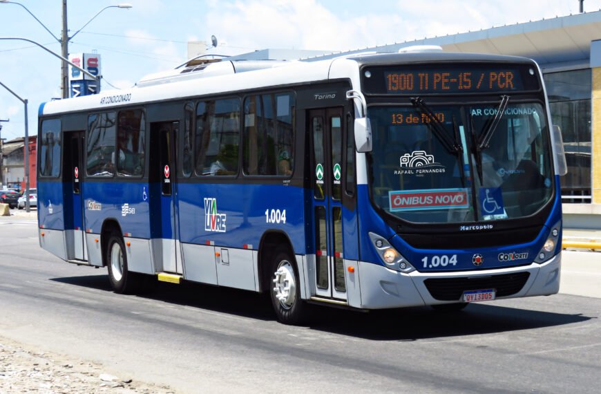 Justiça determina 60% de ônibus circulando durante greve de rodoviários no Recife