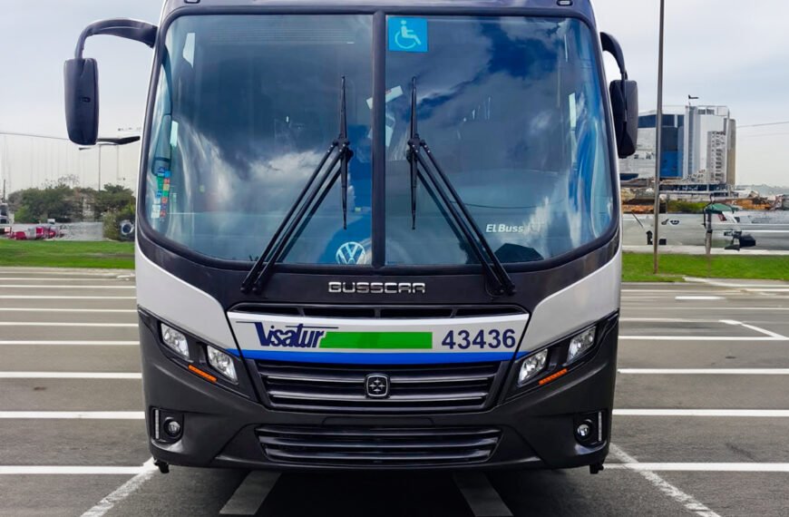 Visatur recebe novos ônibus fabricados pela Busscar