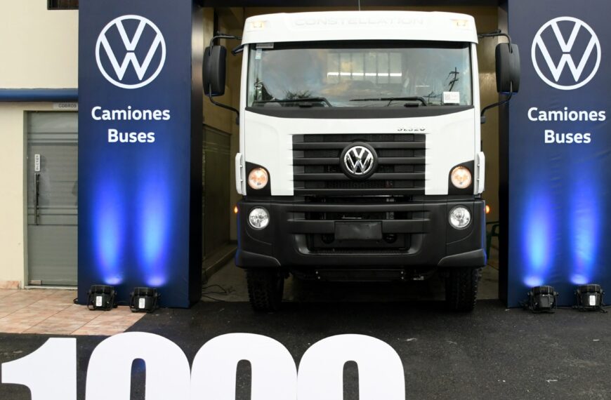 Volkswagen celebra entrega do caminhão 1000 na República Dominicana