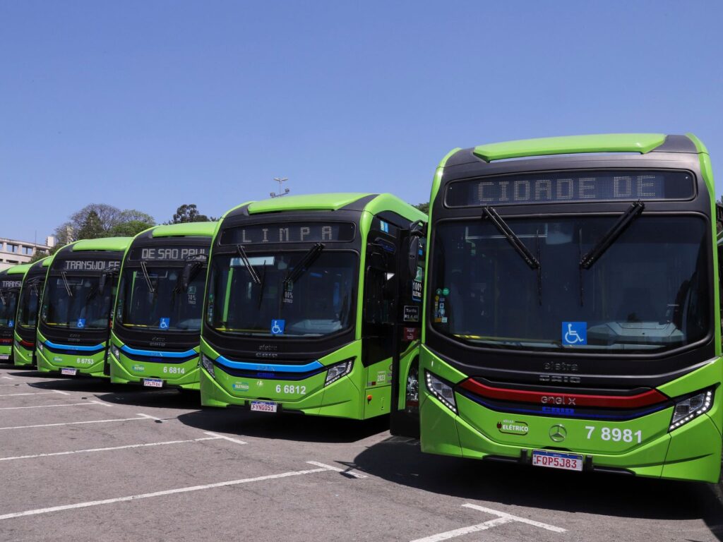 Governo Federal anuncia pacote bilionário para renovação de frota com ônibus menos poluentes
