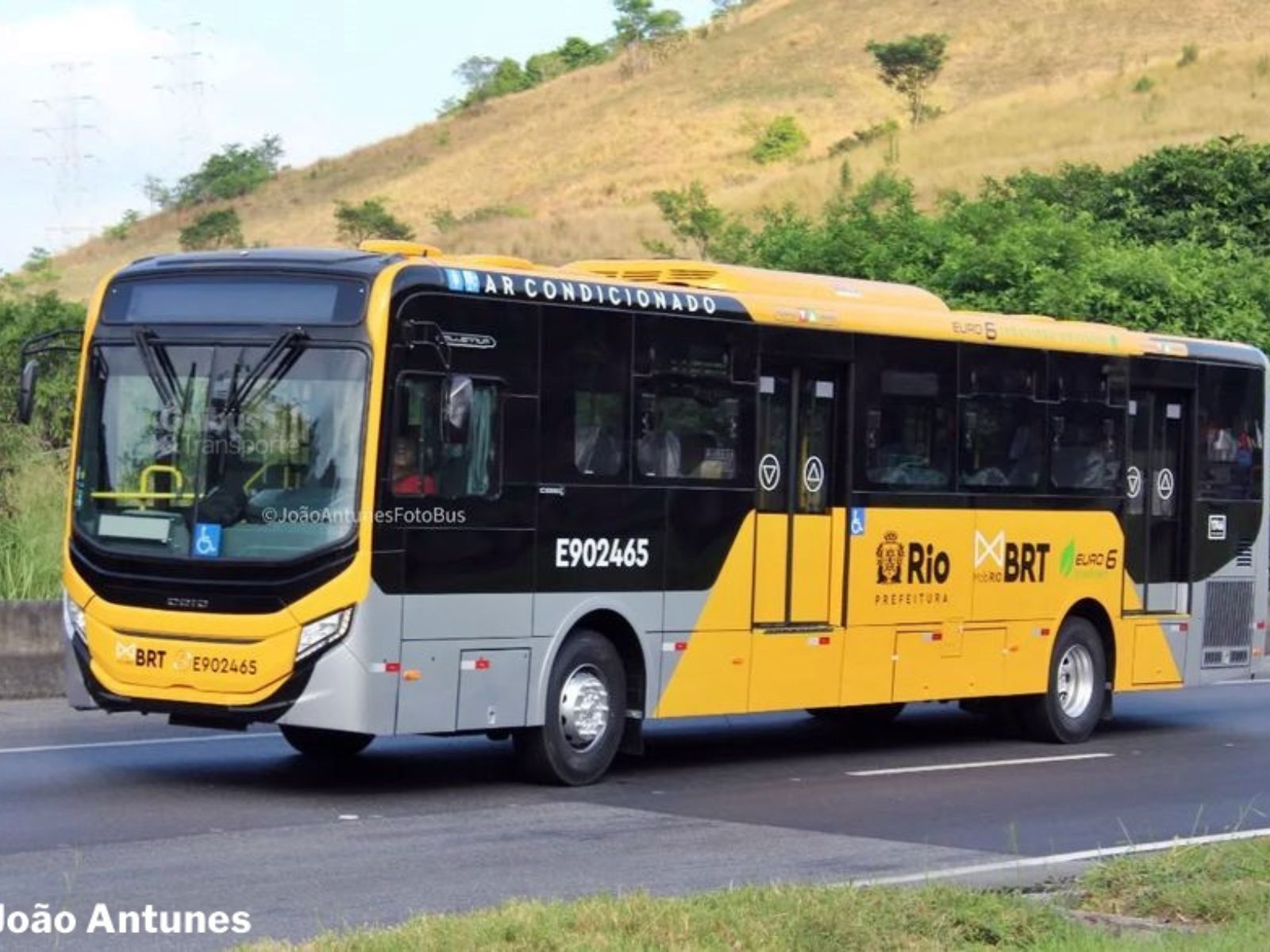 Mobi-Rio recebe novos ônibus para o BRT