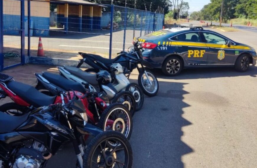 PRF recupera cinco motos roubadas em bagageiro de ônibus em Minas