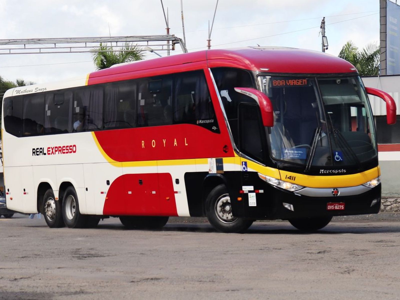 Passageira com deficiência é carregada no colo em ônibus da Real Expresso e recebe R$ 50 mil de indenização