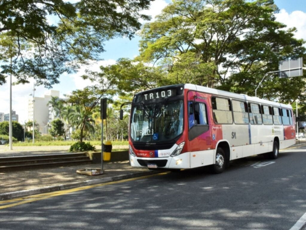 Santo André pode ter tarifa zero nos ônibus 10 Santo André pode ter tarifa zero nos ônibus