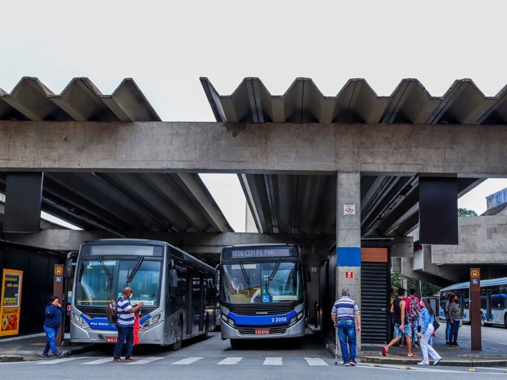 São Paulo firma contrato de R$ 1,2 mi para estudo de reequilíbrio econômico-financeiro do transporte