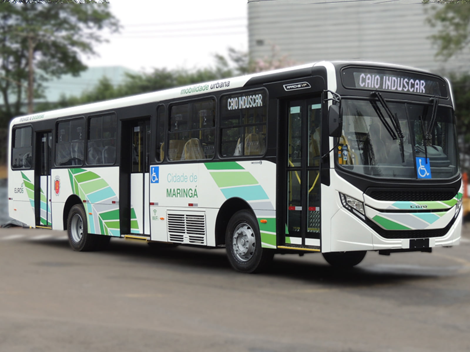 Caio Induscar entrega 19 ônibus novos para empresa de Maringá (PR)