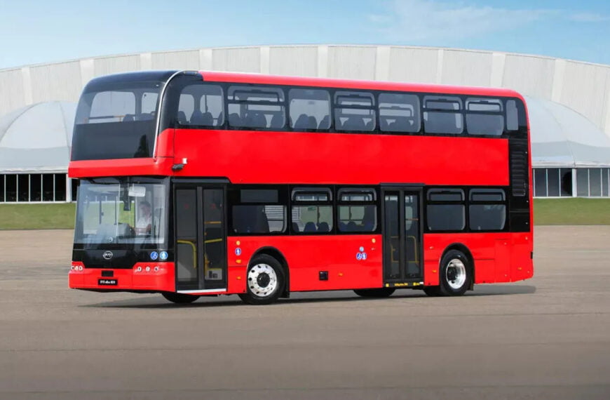 BYD lança ônibus elétrico de dois andares no Reino Unido