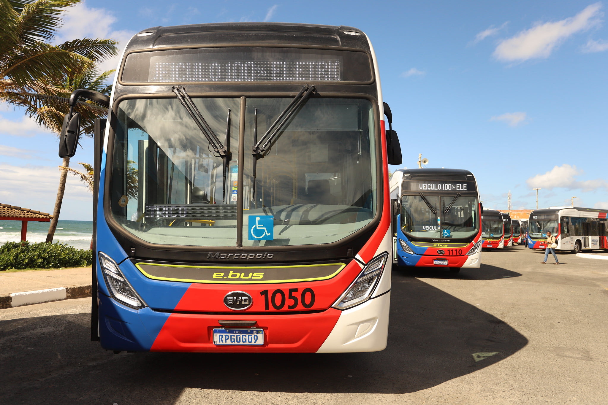 Lauro de Freitas amplia frota de ônibus elétricos com investimento Federal