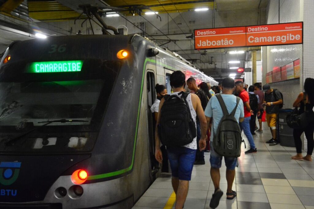 Problema elétrico fecha estações da linha Centro do metrô no Recife 2 Problema elétrico fecha estações da linha Centro do metrô no Recife