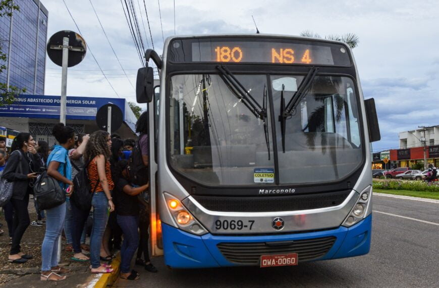 Palmas testa novo sistema de pagamento por aproximação no transporte coletivo