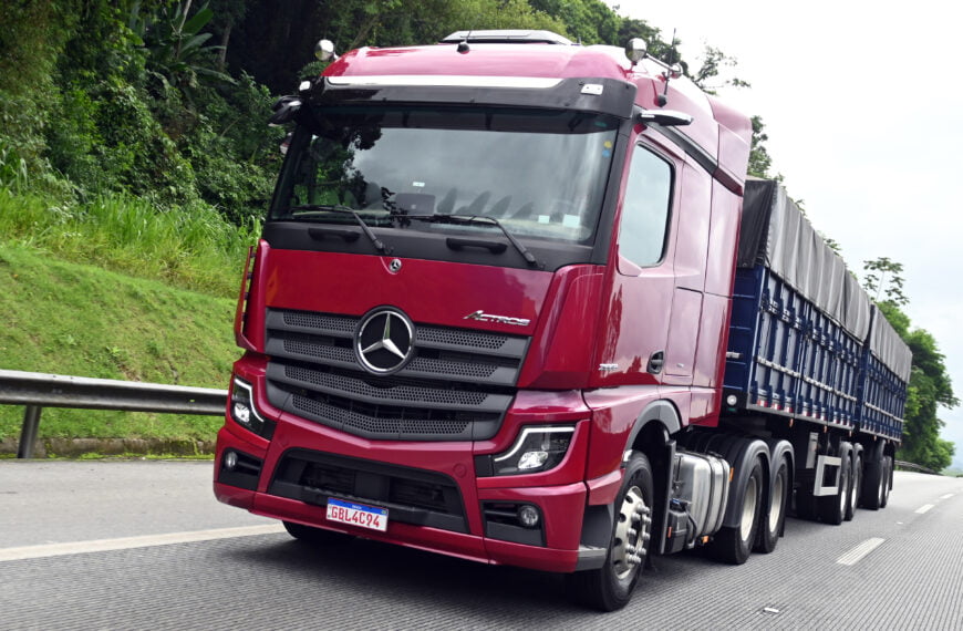 Mercedes-Benz e Revista Caminhoneiro promovem circuito nacional de test-drive e saúde em Sergipe