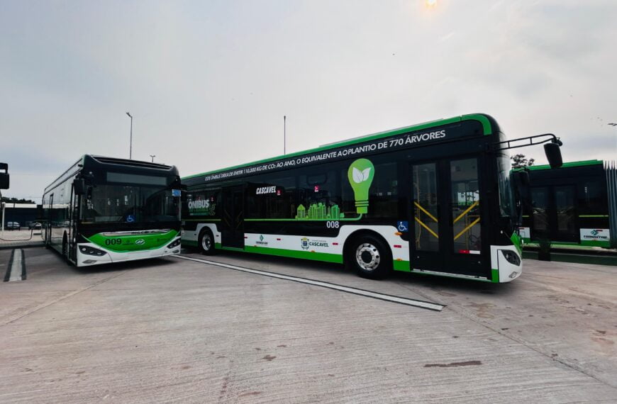 Cascavel inaugura eletroterminal e passa a operar maior frota de ônibus elétricos do interior do Paraná