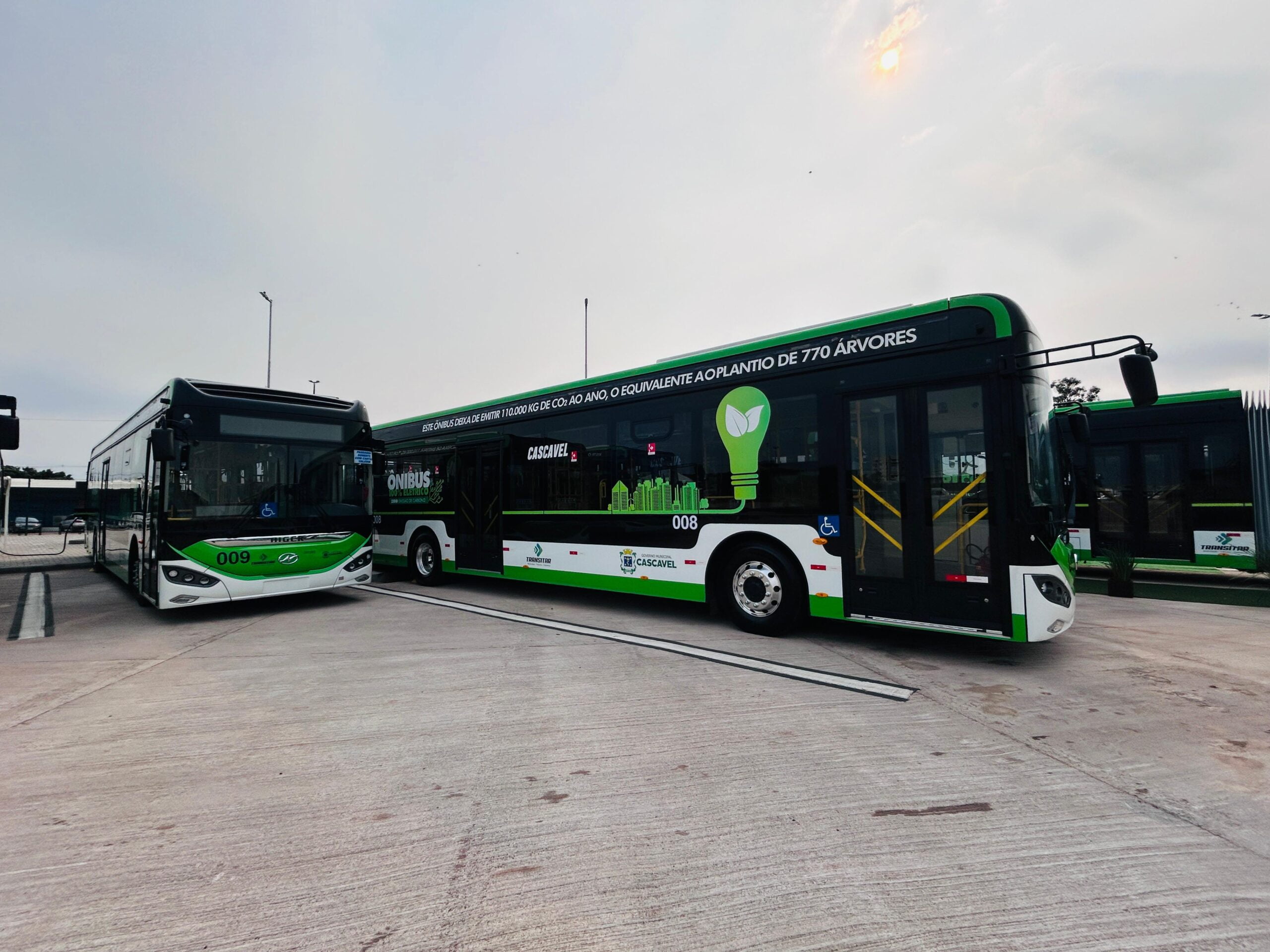 Cascavel inaugura eletroterminal e passa a operar maior frota de ônibus elétricos do interior do Paraná