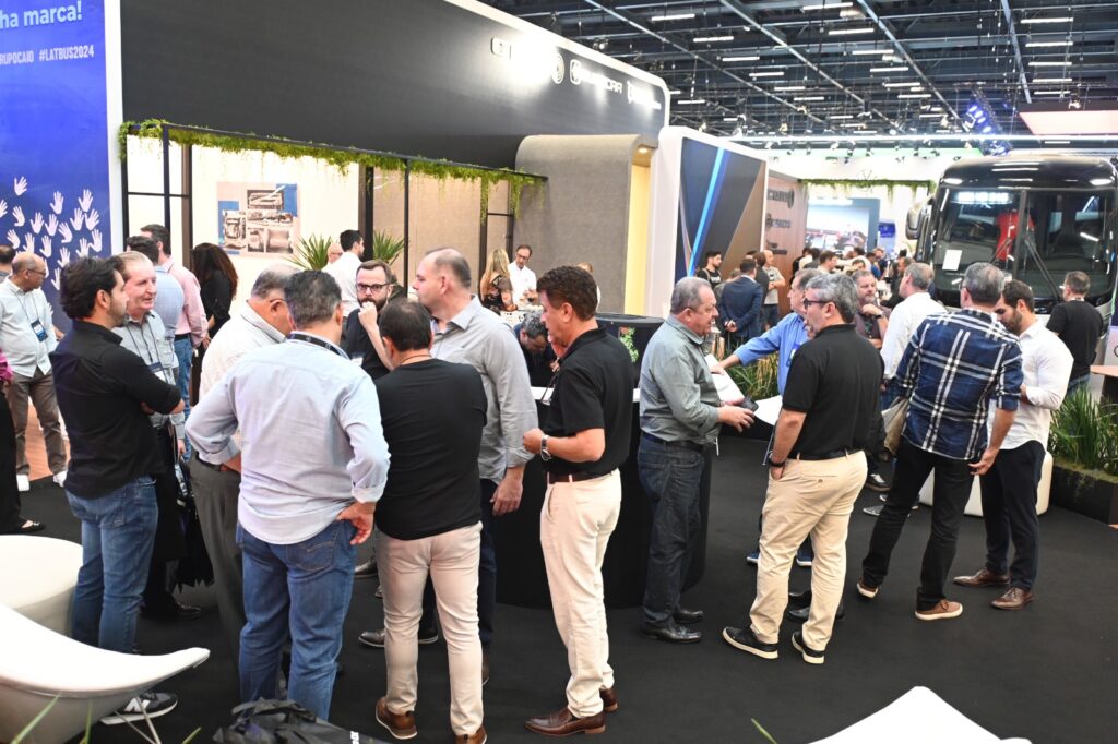 Mais de 1300 ônibus são vendidos durante a Lat.Bus 2024 2 Estande Grupo Caio 3