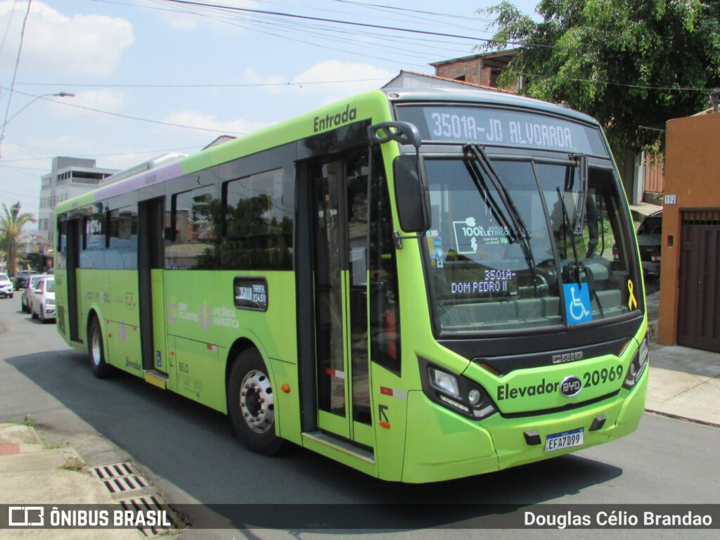 Belo Horizonte testa ônibus elétricos em oito linhas municipais