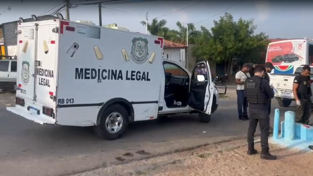 Motoristas de ônibus paralisam atividades em Natal após morte de colega durante assalto 4 Motoristas de ônibus paralisam atividades em Natal após morte de colega durante assalto