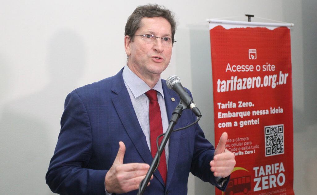 Deputado federal afirma ser possível ter tarifa zero no transporte público em todos os municípios brasileiros 9 Deputado federal afirma ser possível ter tarifa zero no transporte público em todos os municípios brasileiros