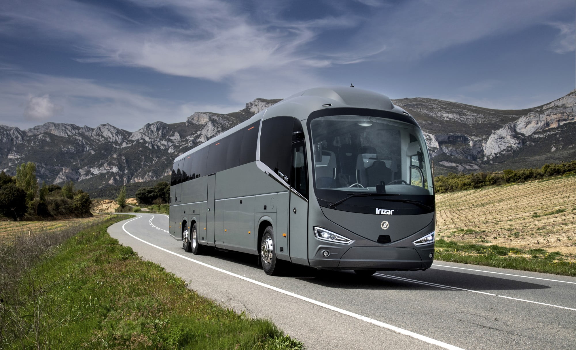 Irizar apresenta novo modelo de ônibus e anuncia investimentos no Brasil