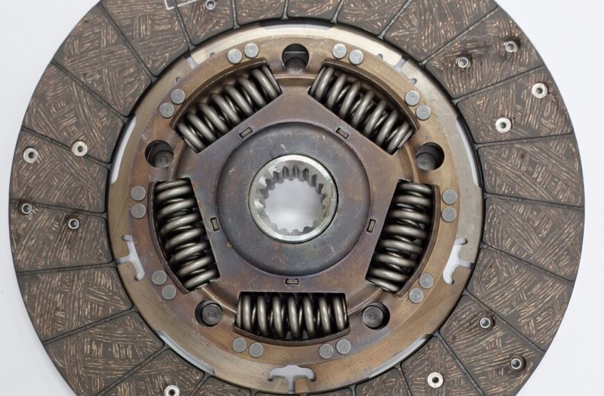 ZF Aftermarket lança novos jogos de reparo e disco de embreagem no mercado