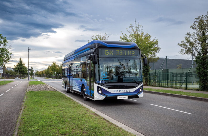Iveco avança no mercado de ônibus de zero emissão com novos pedidos de veículos a hidrogênio