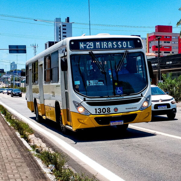 Prefeito sanciona lei que amplia gratuidades no transporte público de Natal