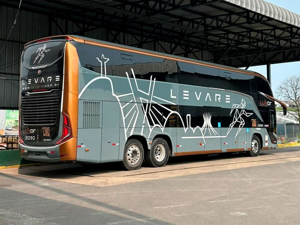 Levare comemora 15 anos com dois novos ônibus para reforçar sua frota 3 Levare comemora 15 anos com dois novos ônibus para reforçar sua frota