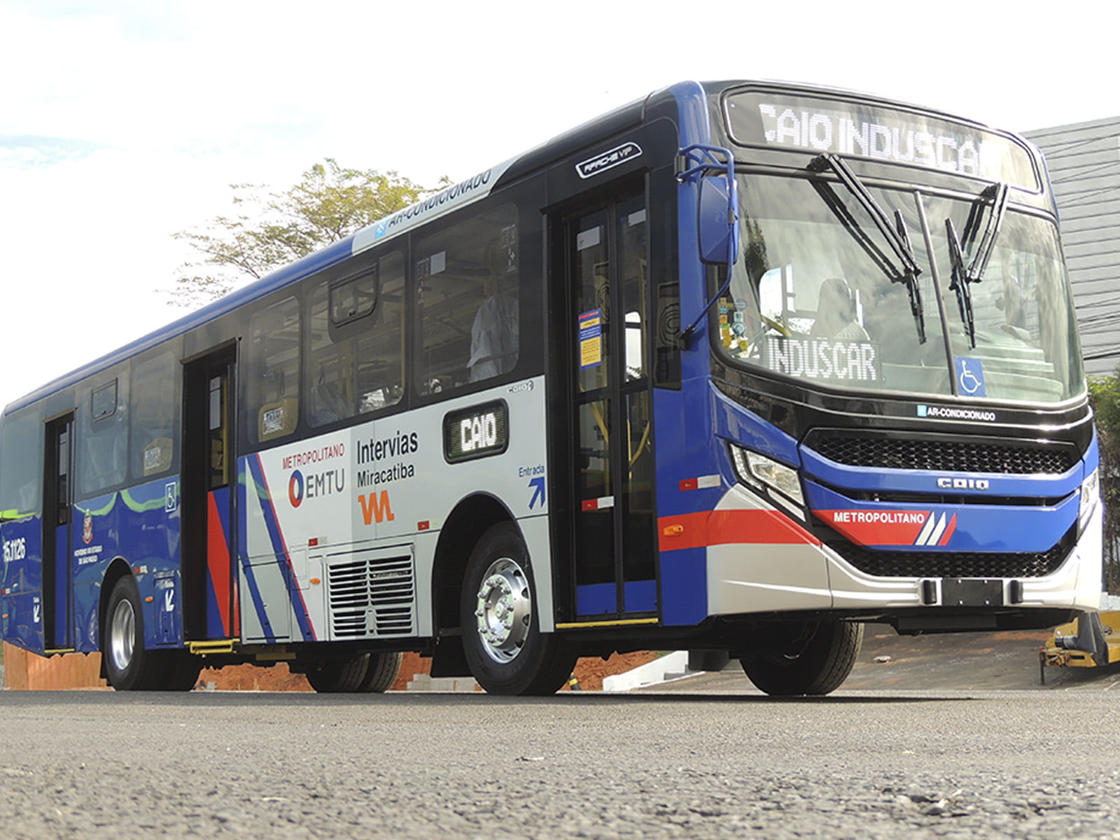 Viação Miracatiba renova frota com 30 novos ônibus Caio Induscar