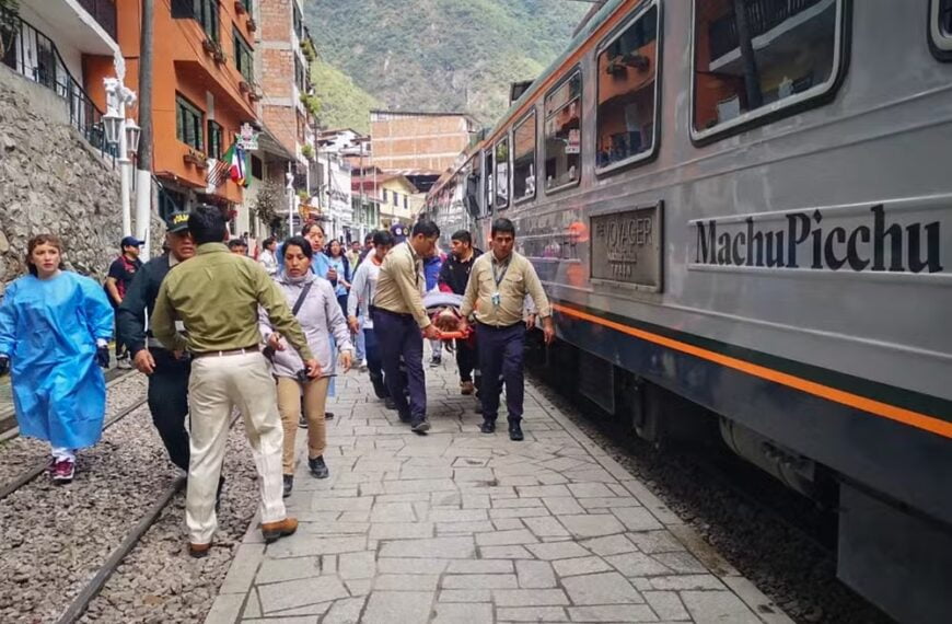 Acidente de ônibus em Machu Picchu deixa 30 turistas feridos