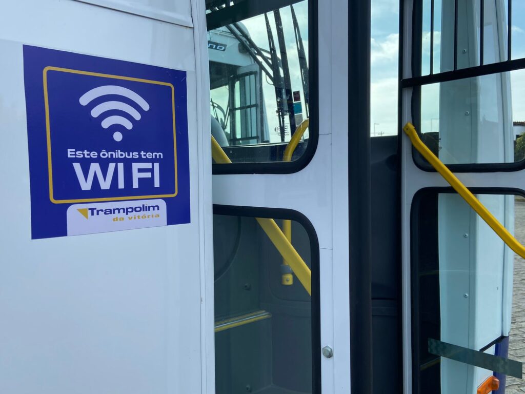 Trampolim da Vitória inova com Wi-Fi gratuito em toda a frota de ônibus