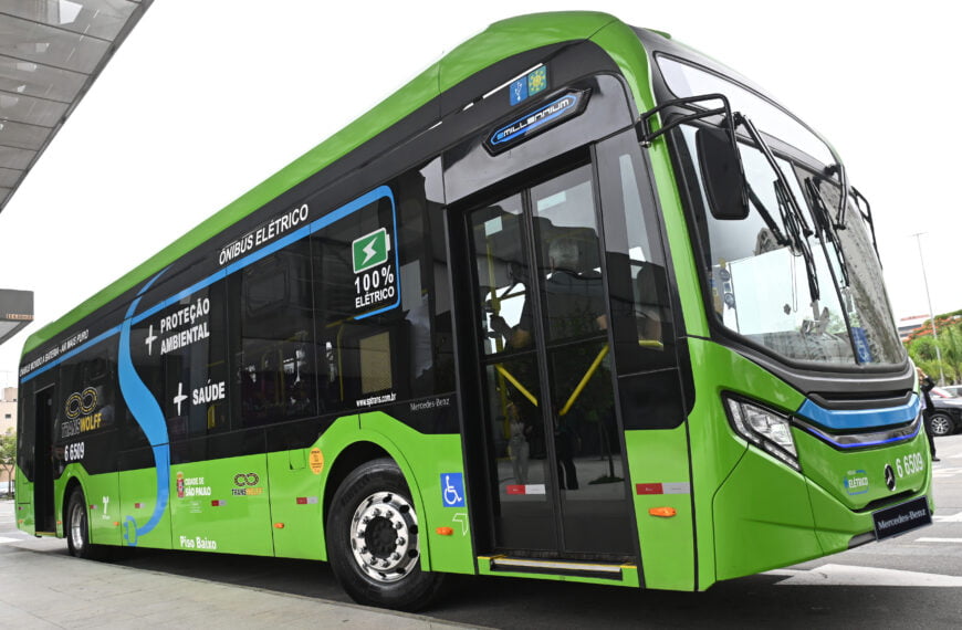 Mercedes-Benz amplia presença no mercado de ônibus elétricos com nova venda de 100 unidades para São Paulo