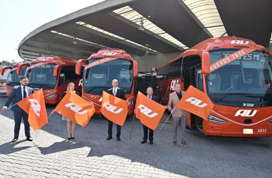 Autobuses Unidos apresenta nova frota de ônibus no México