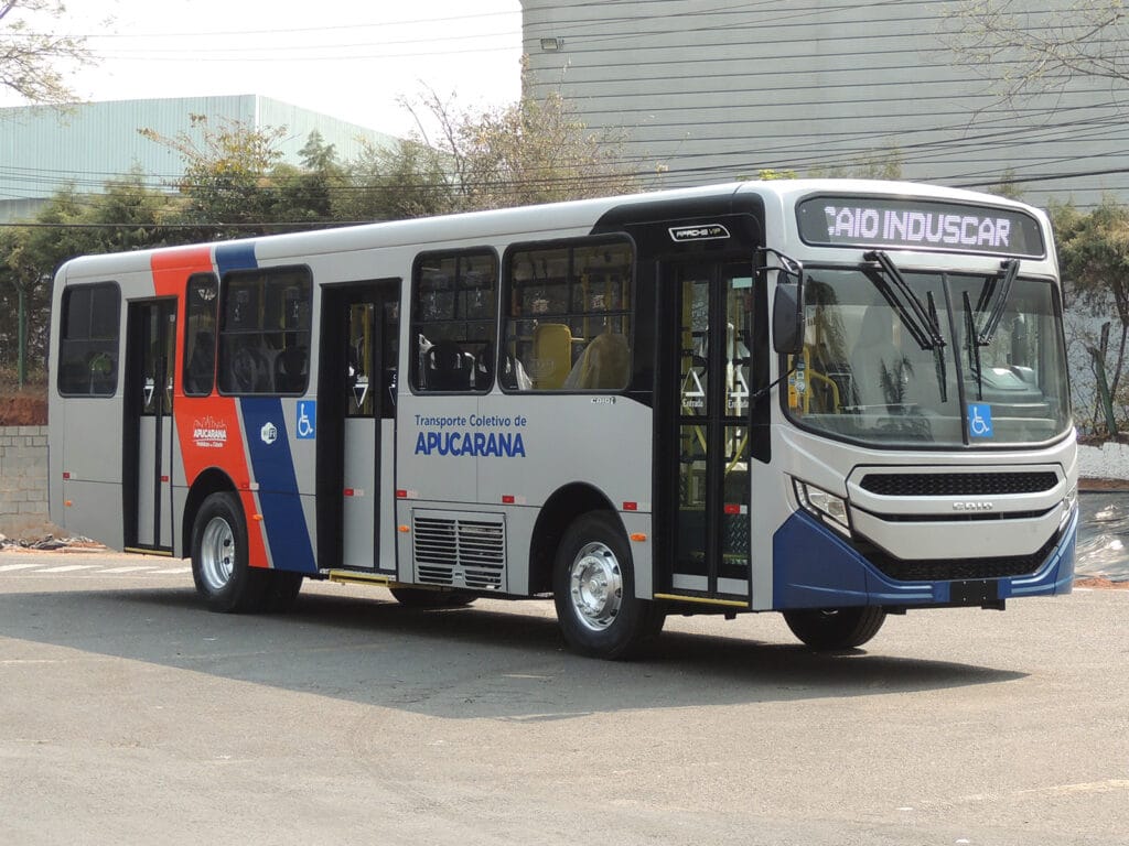 Empresas do Grupo Comporte renovam frota com novos ônibus Caio no Paraná 3 Apucarana 1