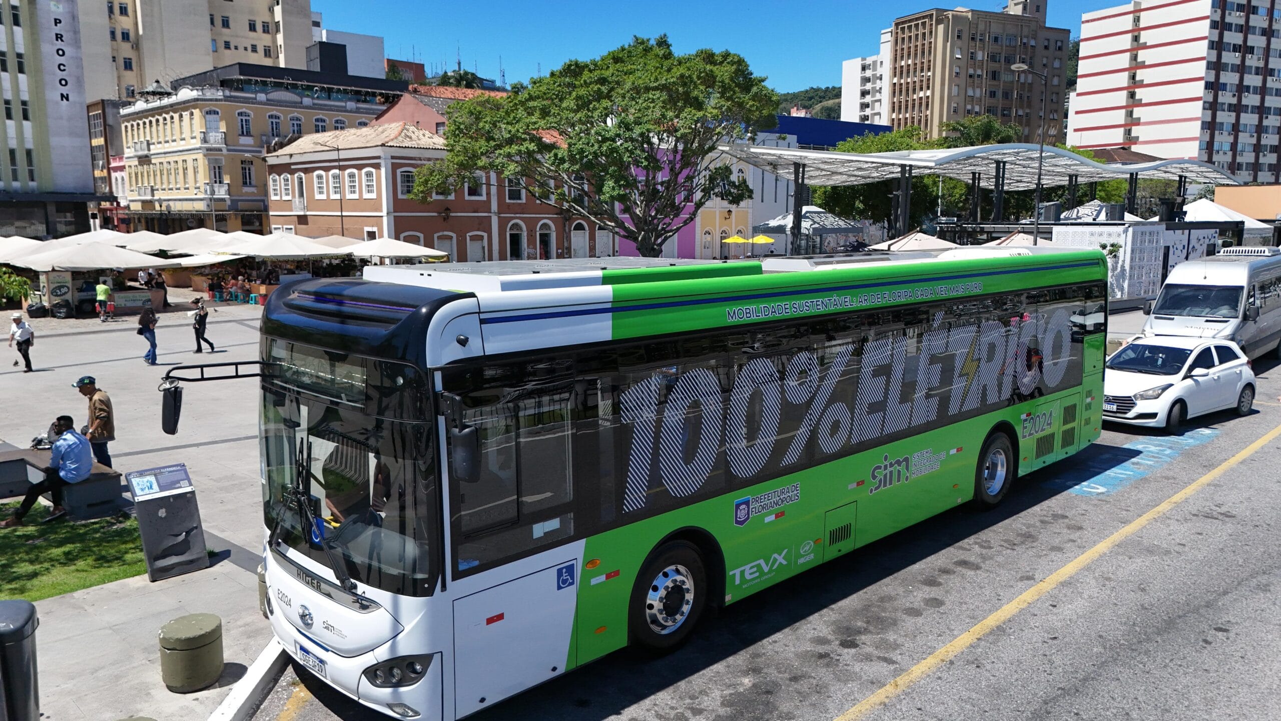 Florianópolis recebe primeiro ônibus elétrico em projeto piloto de mobilidade urbana
