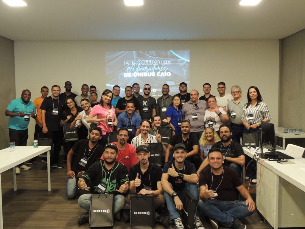 Caio Induscar promove novo encontro de admiradores de ônibus em Botucatu 2 Visita Admiradores de onibus 2