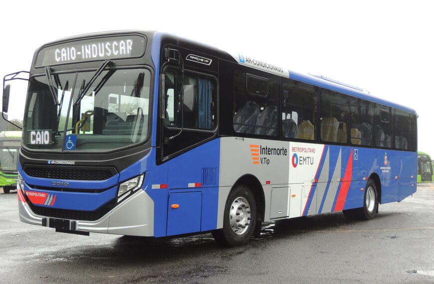 Caio entrega dez ônibus novos para renovação de frota em Guarulhos (SP)