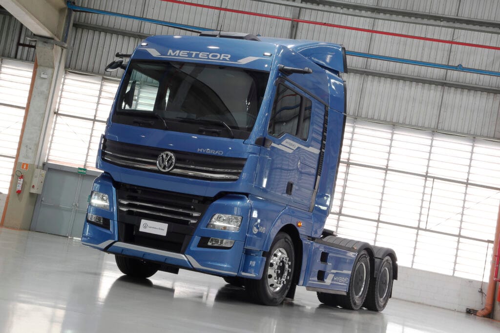 Volkswagen lidera implementações em caminhões no mercado brasileiro em 2024 7 Volkswagen apresenta o caminhão conceito VW Meteor Hybrid