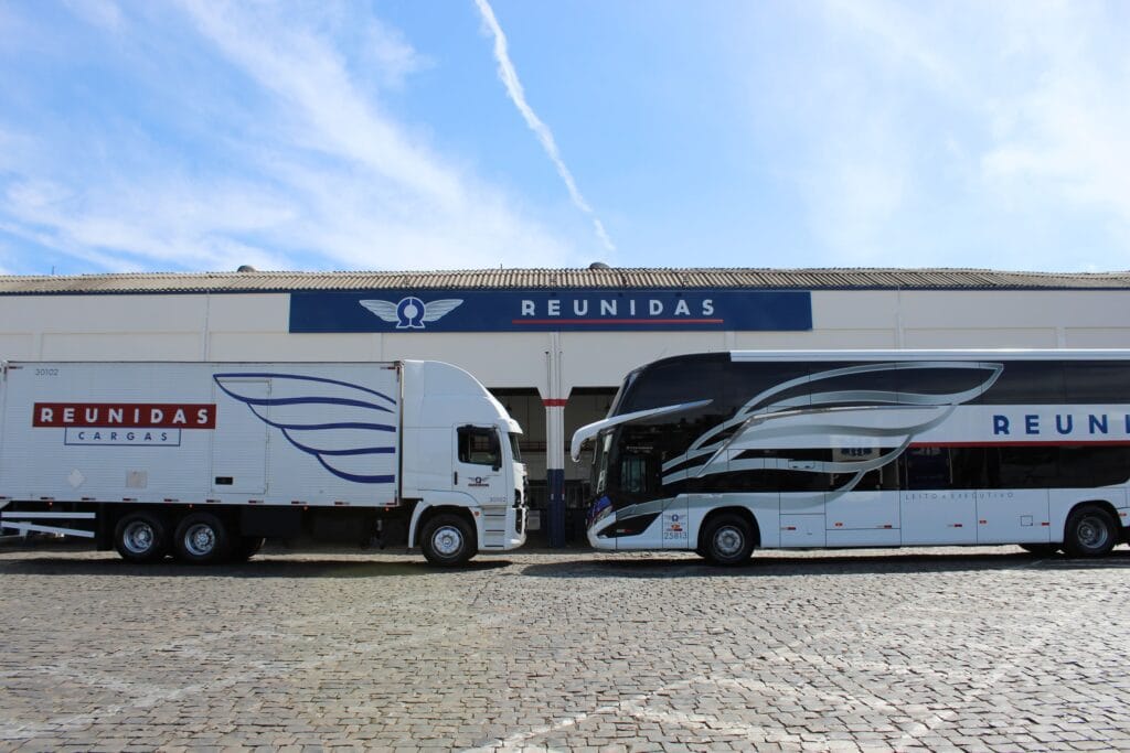 Grupo Reunidas celebra 75 anos de atuação no transporte e logística 2 Grupo Reunidas celebra 74 anos de trajetória no transporte de passageiros e cargas