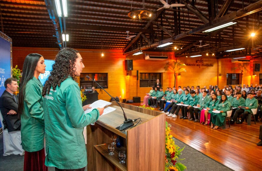 Marcopolo forma jovens aprendizes em cursos profissionalizantes em Caxias do Sul