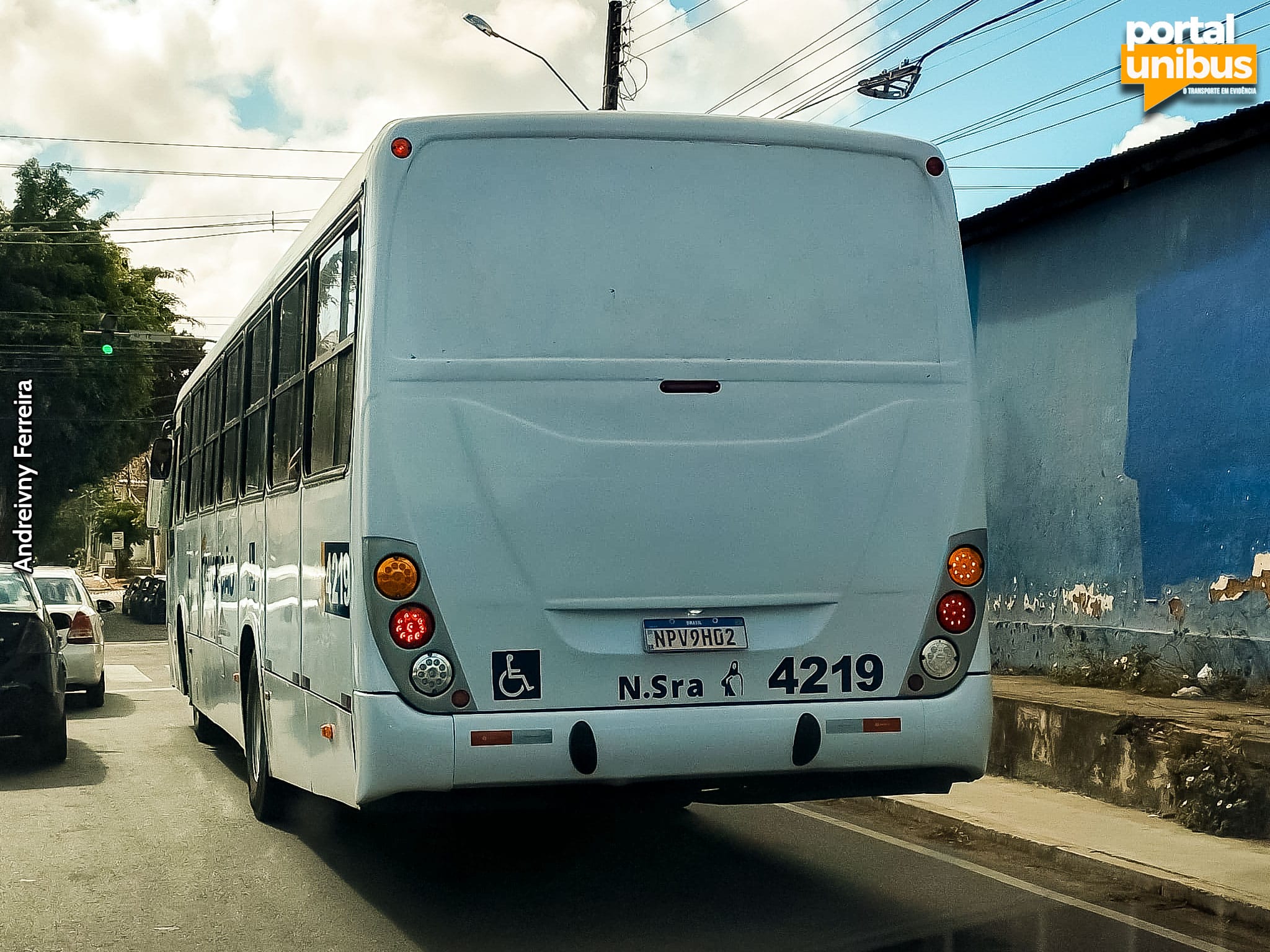 Novo ônibus da Nossa Senhora da Conceição inicia atividades em Natal
