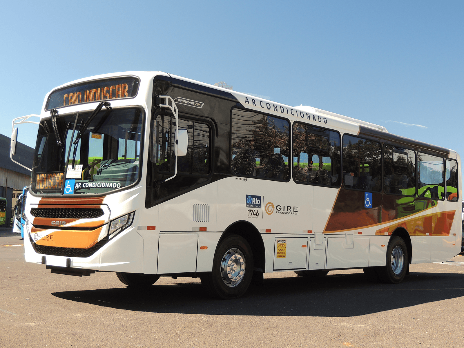 Gire Transportes amplia frota com novos ônibus Apache Vip da Caio