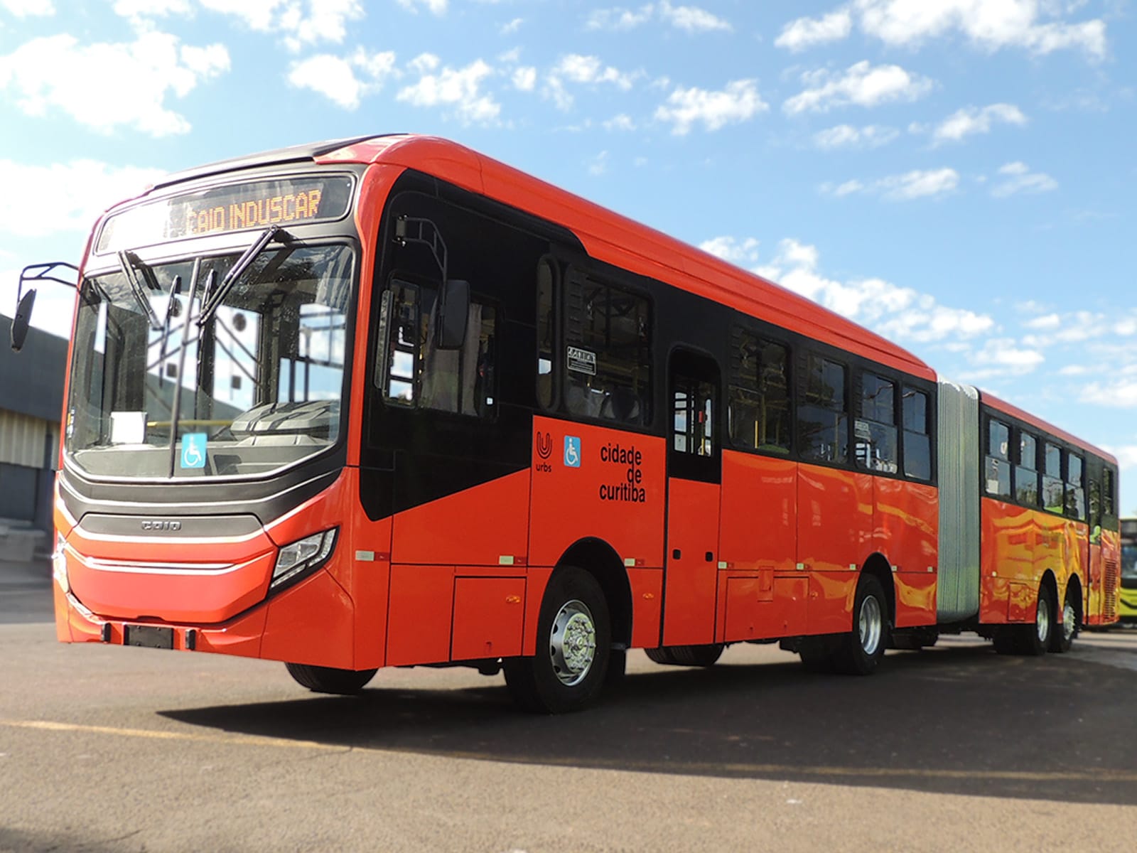 Auto Viação Redentor renova frota com 39 novos ônibus Caio para o transporte coletivo de Curitiba
