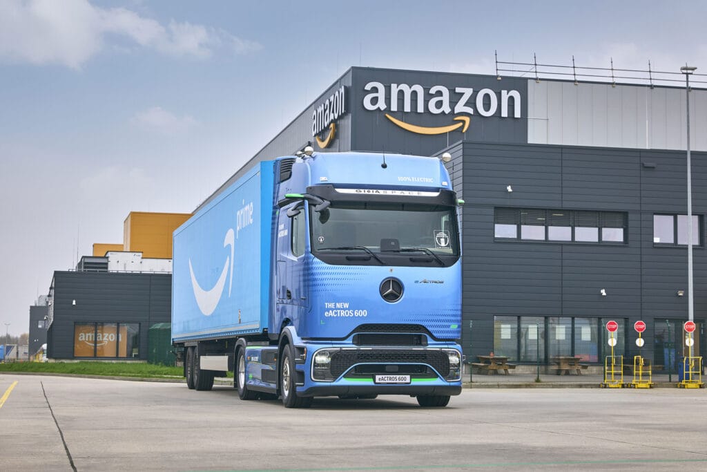 Amazon anuncia renovação de frota com caminhões elétricos Mercedes-Benz 4 Amazon anuncia renovação de frota com caminhões elétricos Mercedes-Benz
