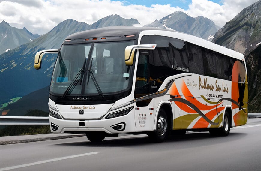 Busscar entrega oito novos ônibus Vissta Buss 345 para empresa chilena