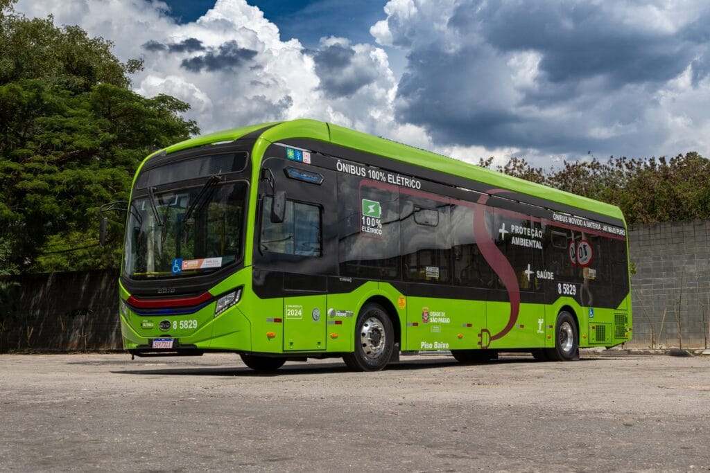 Estudo da Aliança Zebra orienta municípios na substituição de ônibus a diesel por modelos elétricos 5 RDUR4217