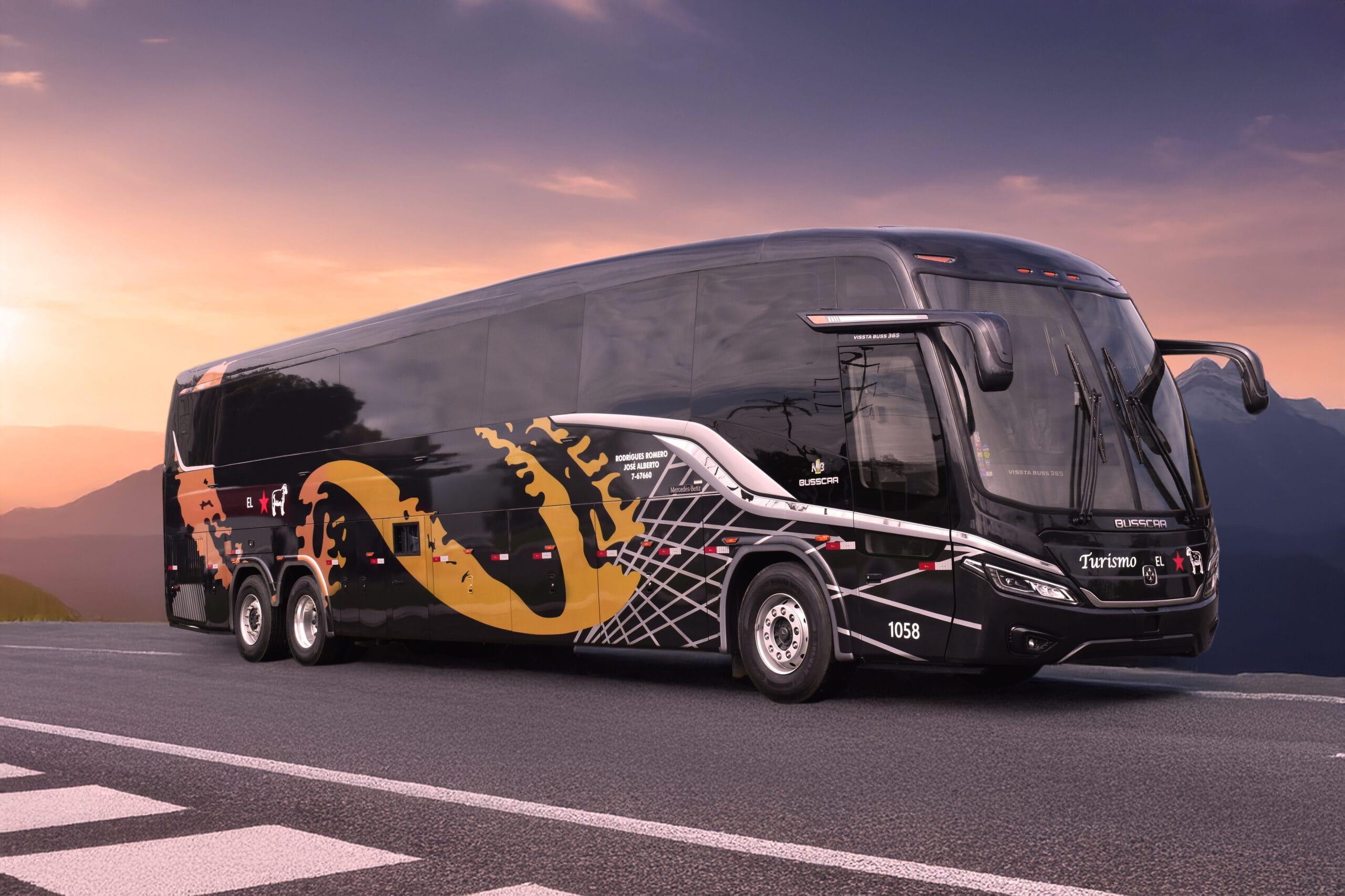 Empresa uruguaia El Oveja incorpora ônibus Busscar zero KM à frota