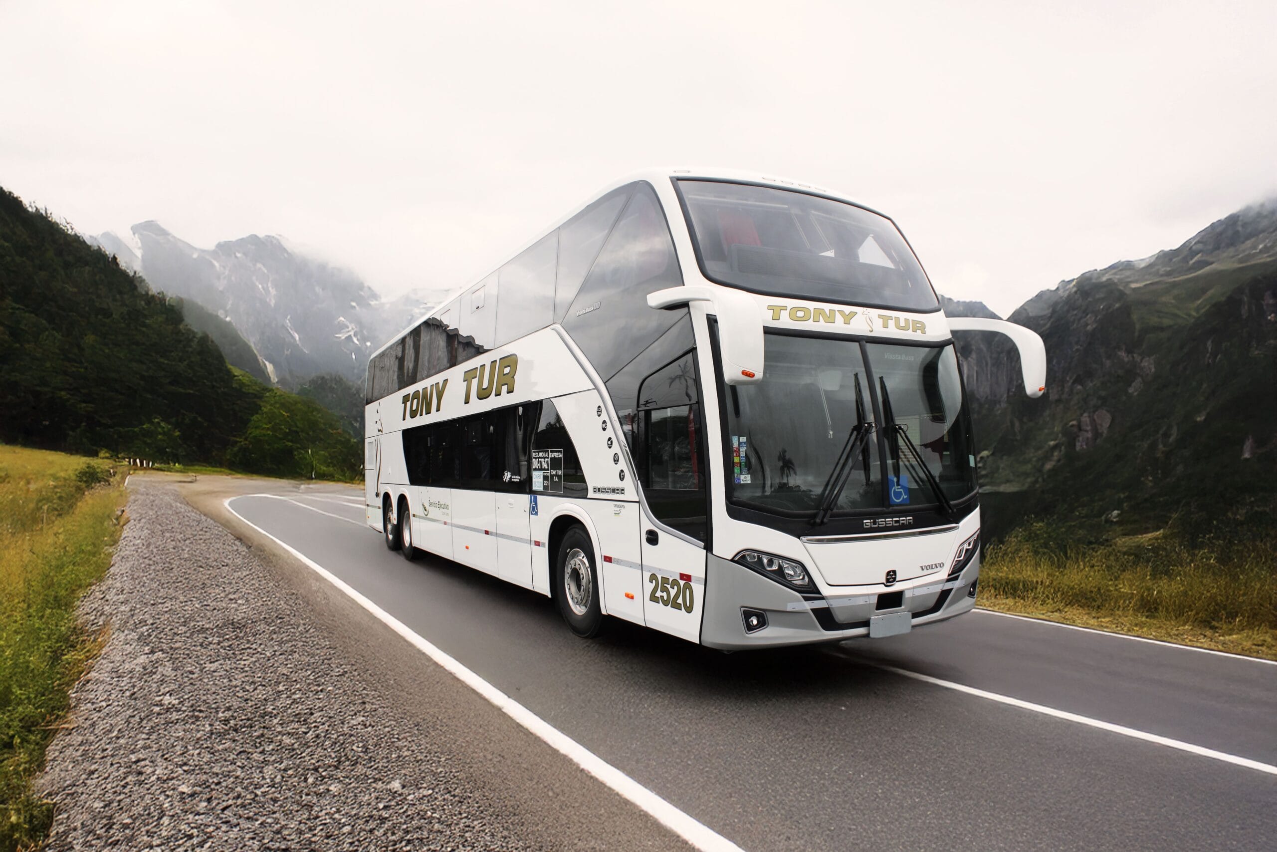 Tony Tur adquire ônibus Vissta Buss DD da Busscar para operações na Argentina